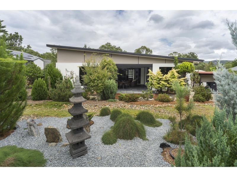 2 Summer Hill Crescent, Maudsland QLD 4210