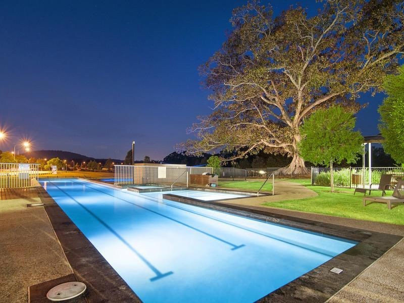 2 Summer Hill Crescent, Maudsland QLD 4210