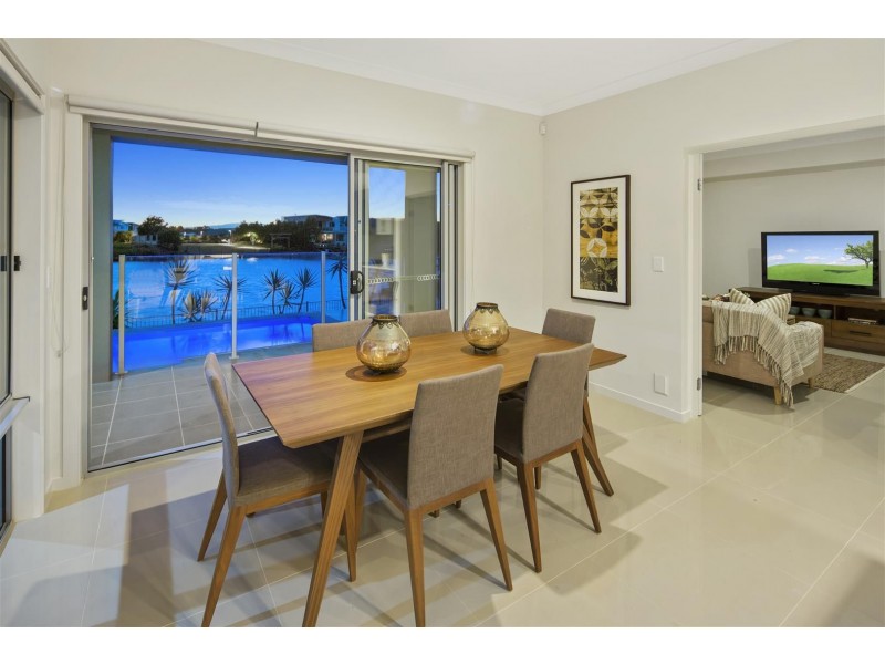 36 Palladium Boulevard, Hope Island QLD 4212