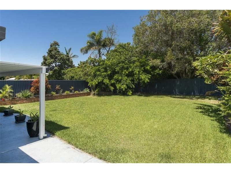 52 Howard Street, Runaway Bay QLD 4216