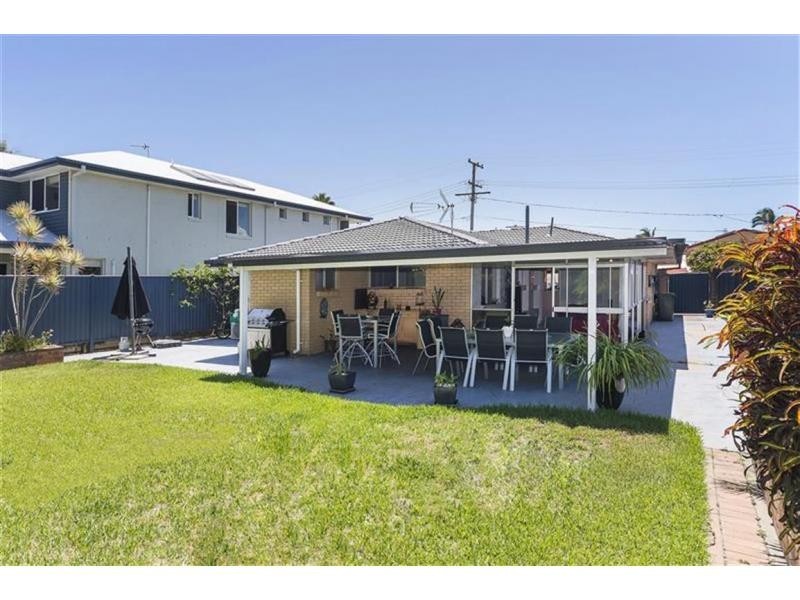 52 Howard Street, Runaway Bay QLD 4216