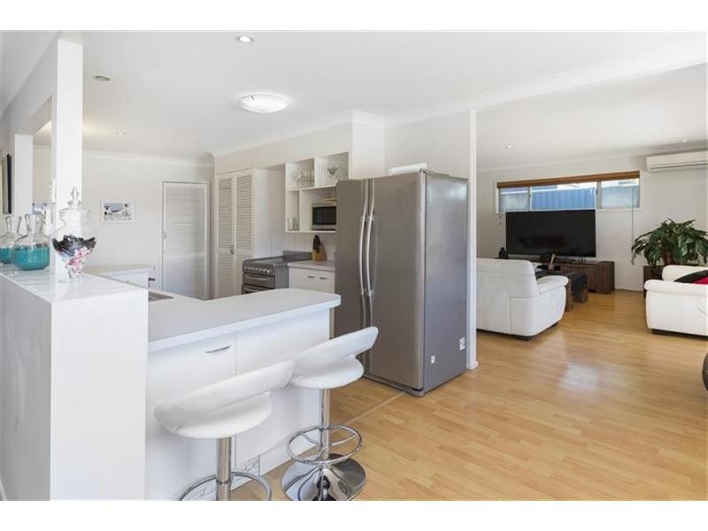 52 Howard Street, Runaway Bay QLD 4216