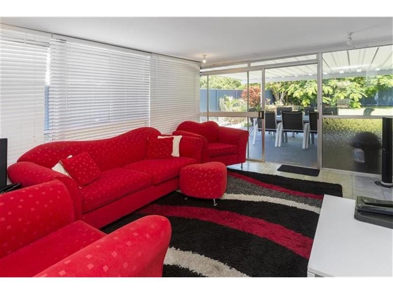 52 Howard Street, Runaway Bay QLD 4216