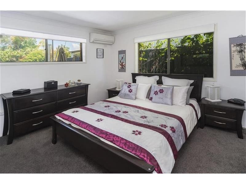 52 Howard Street, Runaway Bay QLD 4216