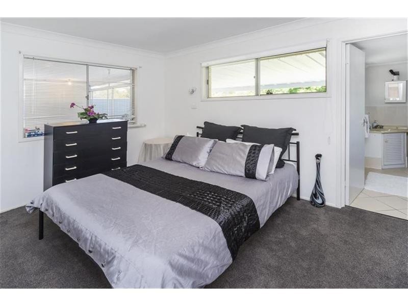 52 Howard Street, Runaway Bay QLD 4216