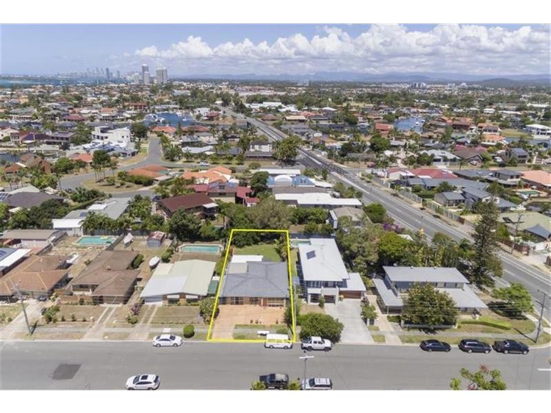 52 Howard Street, Runaway Bay QLD 4216