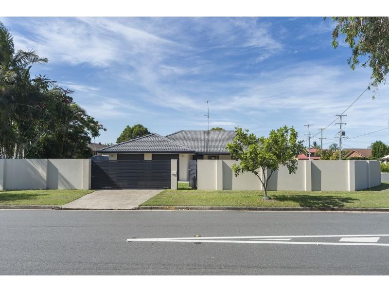 1 Ogrady Drive, Paradise Point QLD 4216