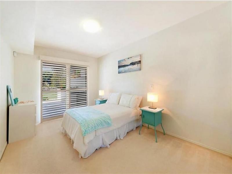 8423 Magnolia Drive, Hope Island QLD 4212