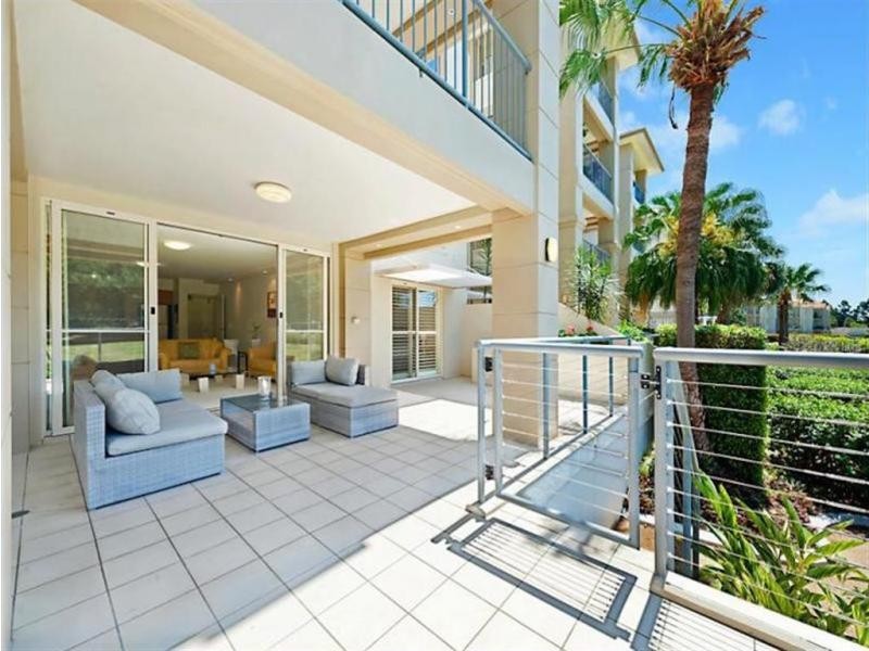 8423 Magnolia Drive, Hope Island QLD 4212