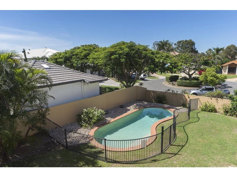 31 River Cove Place, Helensvale QLD 4212