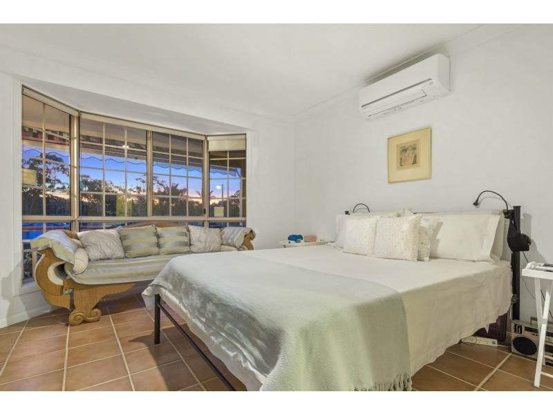 45 Lismore Drive, Helensvale QLD 4212