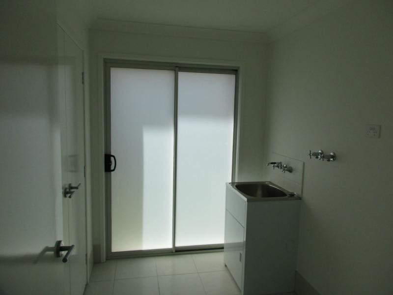 Hope Island QLD 4212