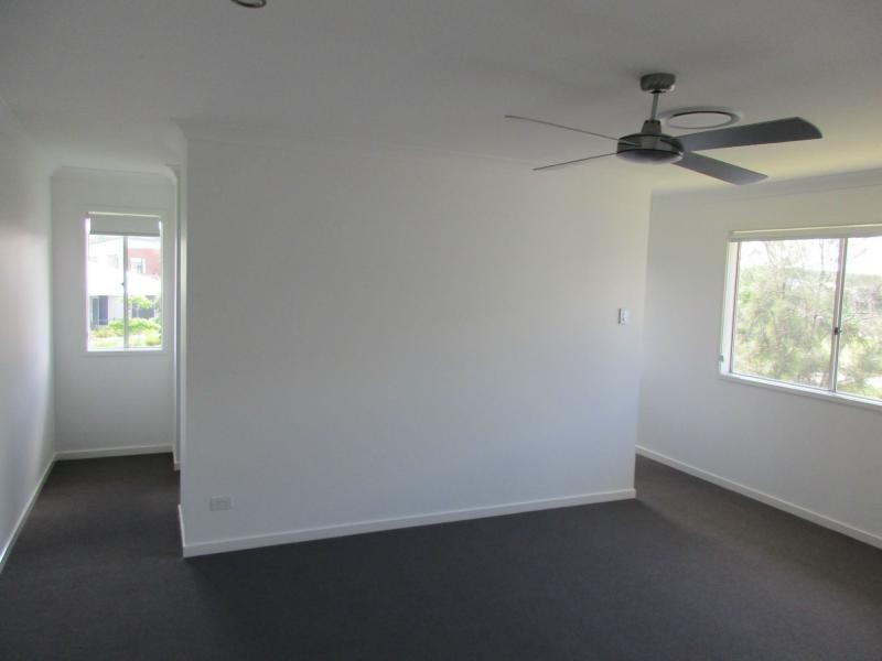 Hope Island QLD 4212