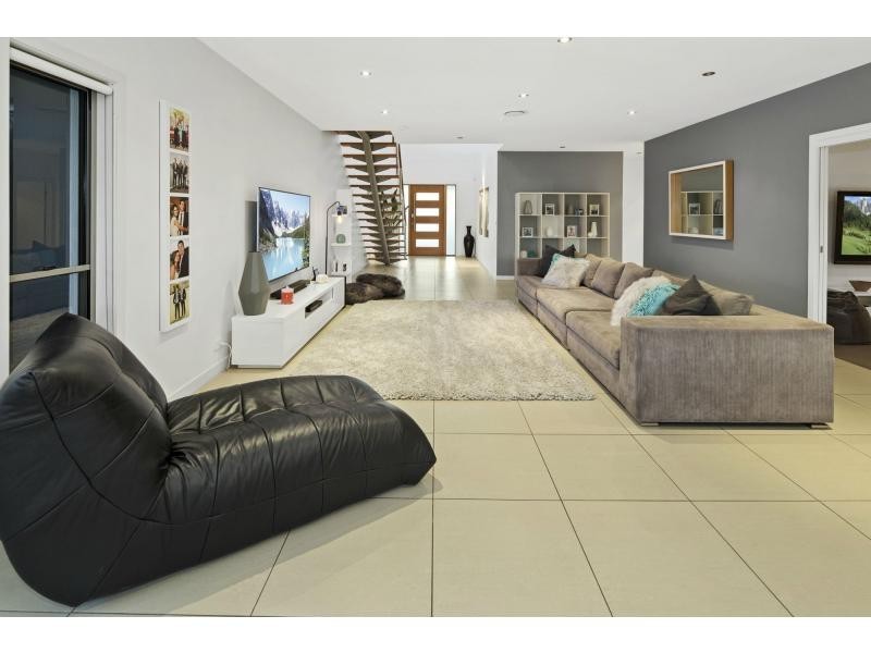 29 Southaven Drive, Helensvale QLD 4212