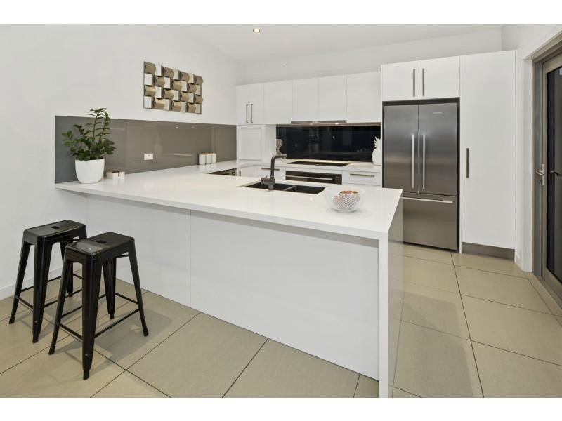 29 Southaven Drive, Helensvale QLD 4212