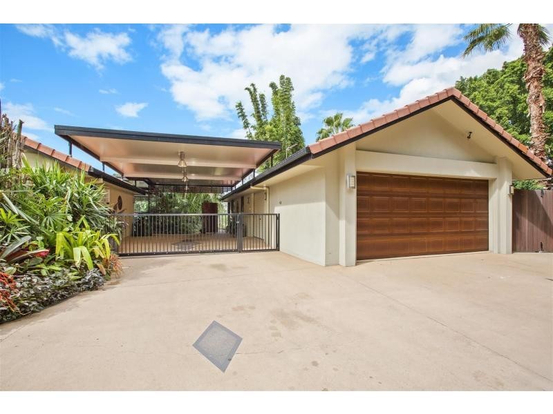 1 River Cove Place, Helensvale QLD 4212