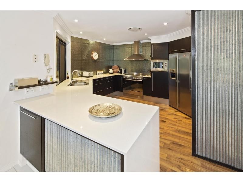 1 River Cove Place, Helensvale QLD 4212