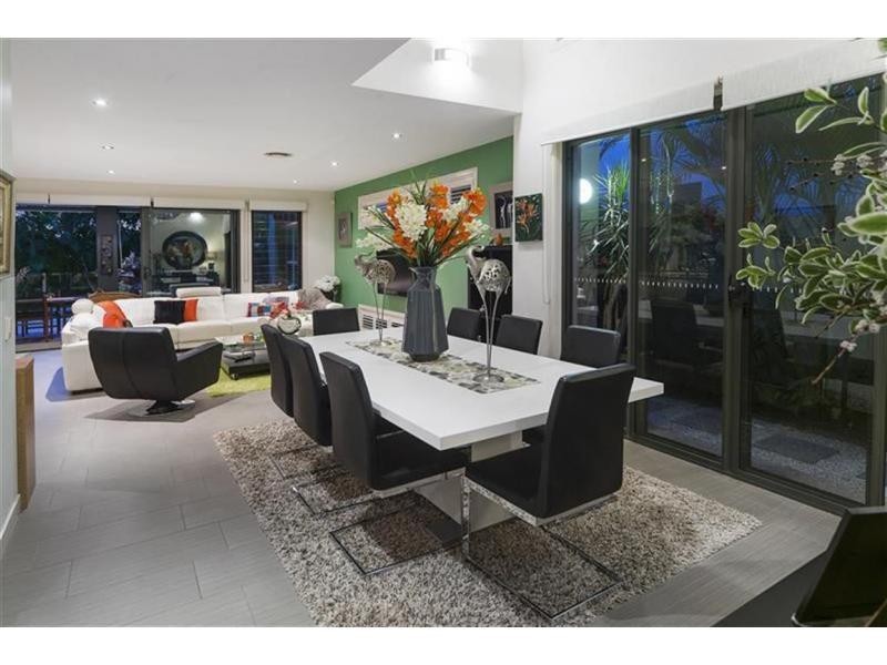 6152 Bolsena Circuit, Hope Island QLD 4212
