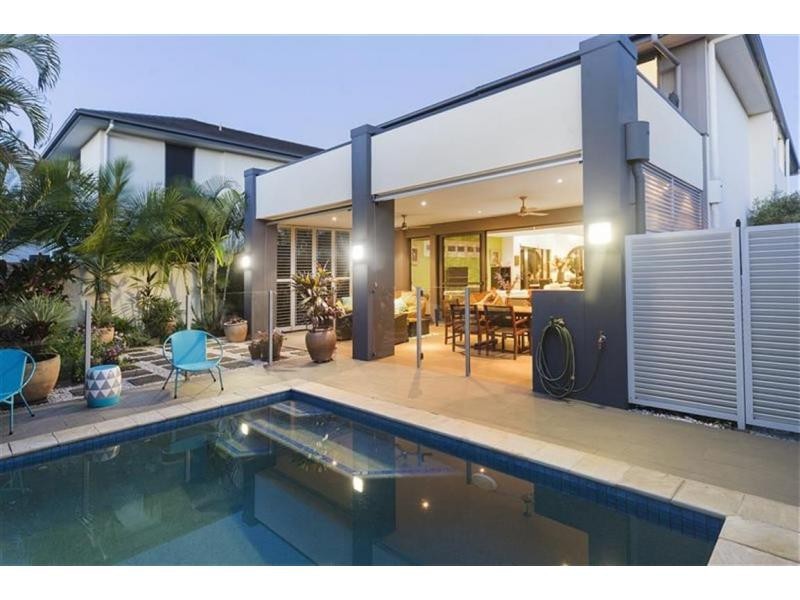 6152 Bolsena Circuit, Hope Island QLD 4212