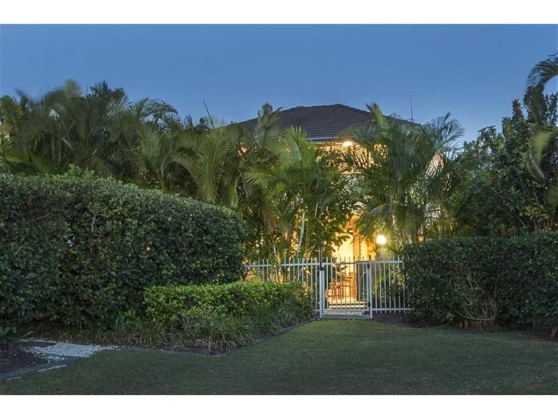 6152 Bolsena Circuit, Hope Island QLD 4212