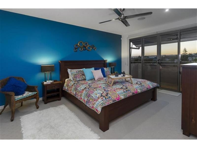 6152 Bolsena Circuit, Hope Island QLD 4212