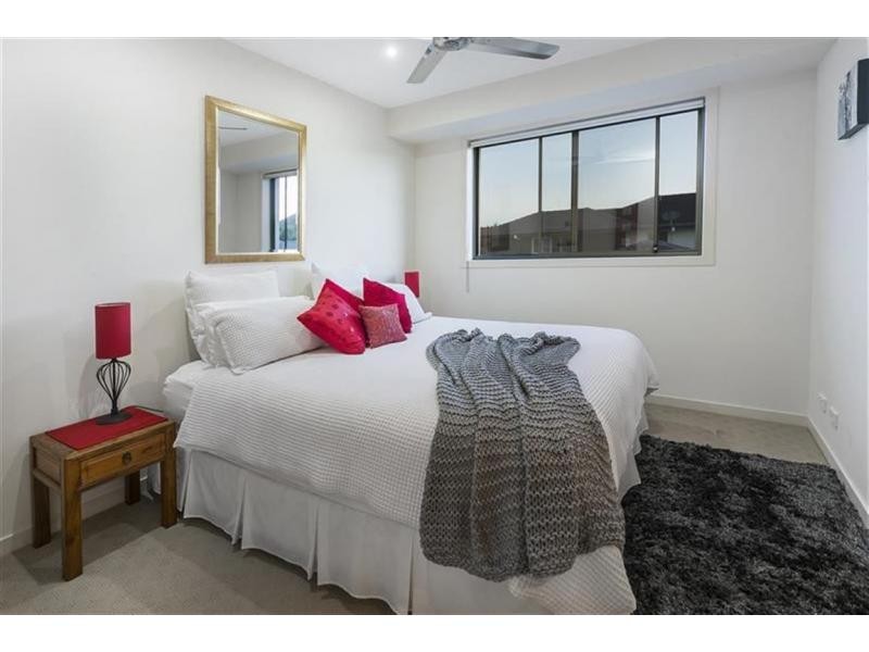 6152 Bolsena Circuit, Hope Island QLD 4212