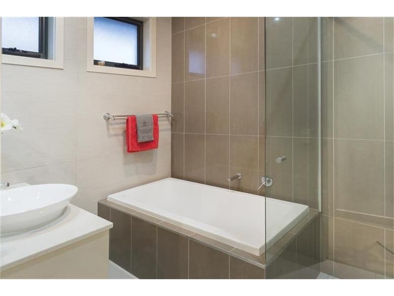 6152 Bolsena Circuit, Hope Island QLD 4212
