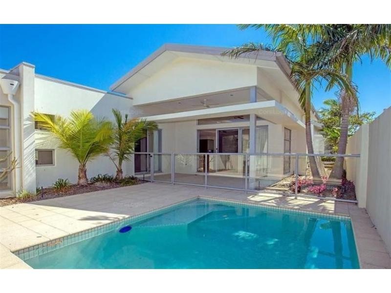 2821 Gracemere Circuit East, Hope Island QLD 4212