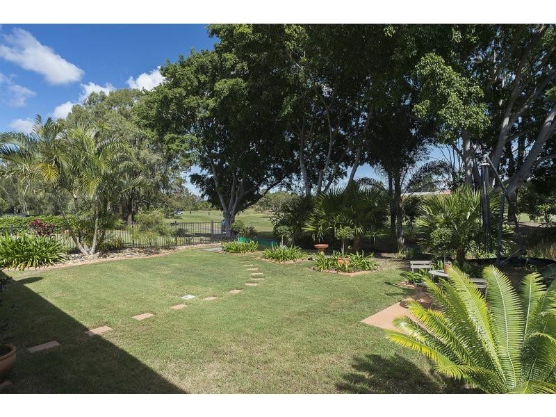 8382 Magnolia Drive East, Hope Island QLD 4212