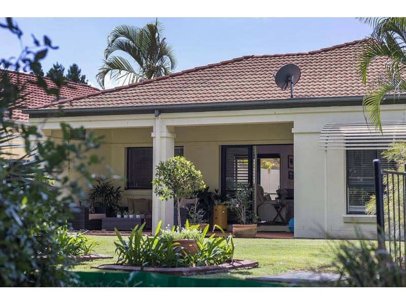 8382 Magnolia Drive East, Hope Island QLD 4212