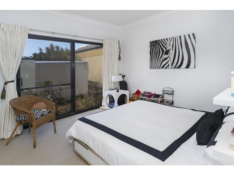 8382 Magnolia Drive East, Hope Island QLD 4212