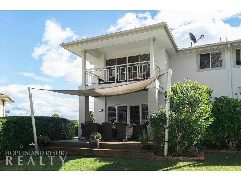 8142 Magnolia Drive West, Hope Island QLD 4212