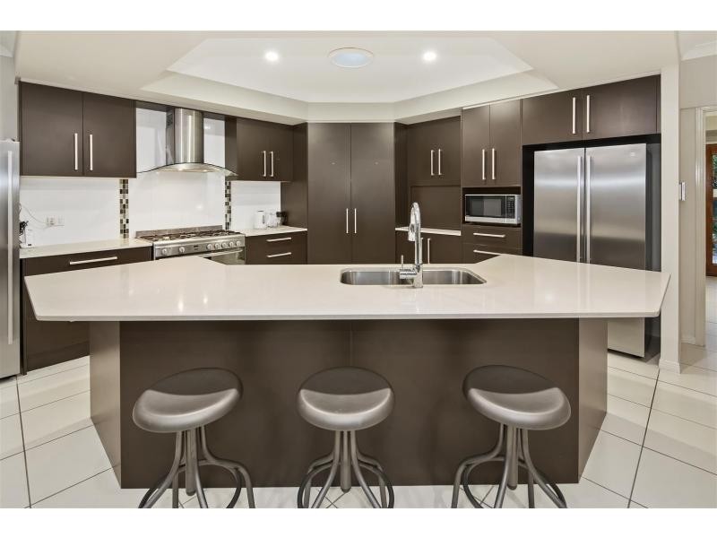 15 River Links Boulevard East, Helensvale QLD 4212