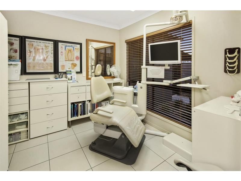 15 River Links Boulevard East, Helensvale QLD 4212