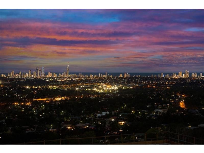 13 Chevron Rise, Highland Park QLD 4211