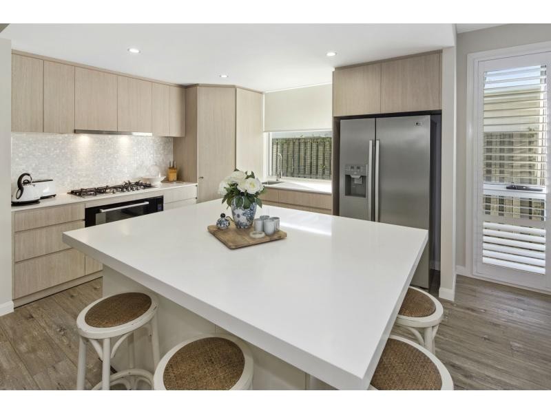 5 Catana Crescent, Hope Island QLD 4212