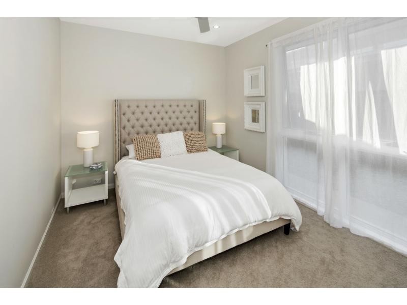5 Catana Crescent, Hope Island QLD 4212