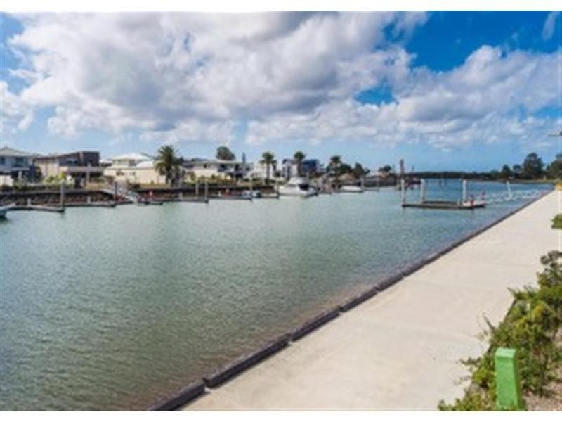 5 Catana Crescent, Hope Island QLD 4212