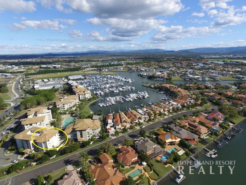 1723 Rialto Quay Drive, Hope Island QLD 4212