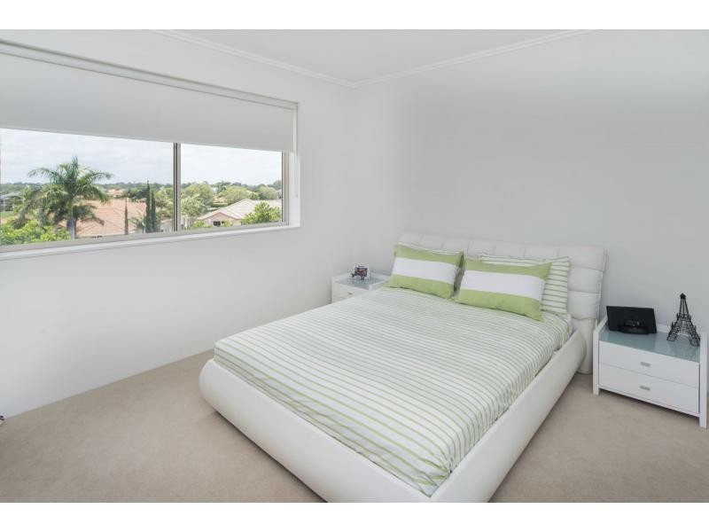 1723 Rialto Quay Drive, Hope Island QLD 4212