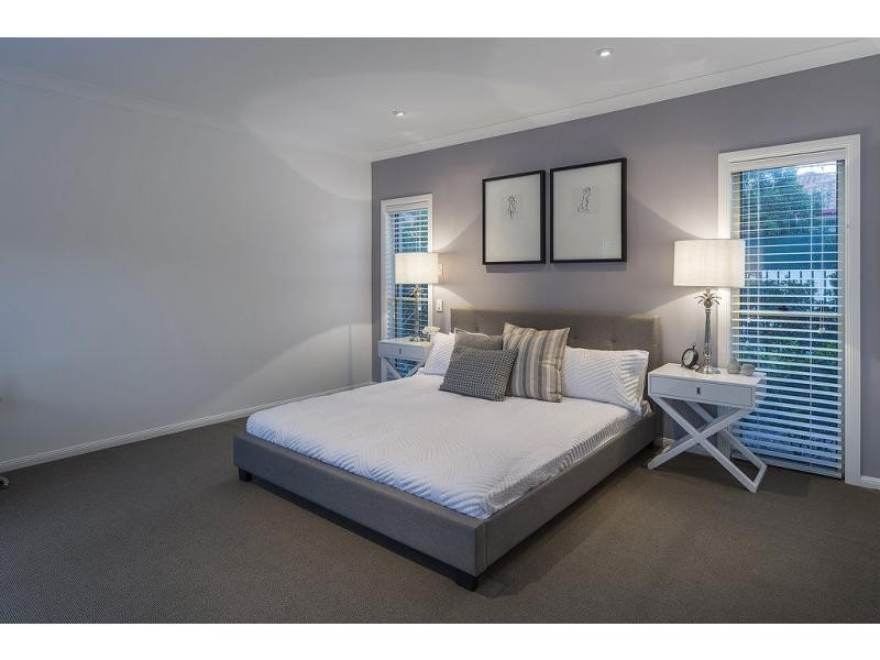2032 Beaufort Way, Hope Island QLD 4212