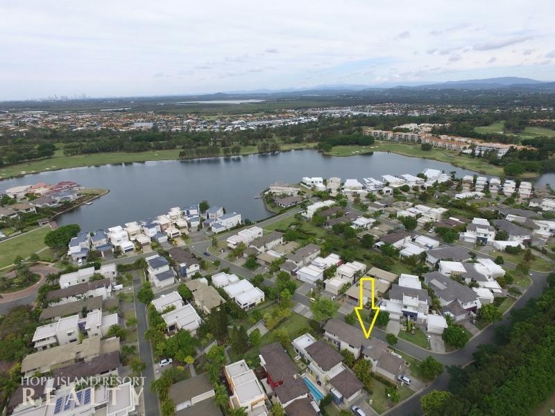 6019 Calardo Avenue, Hope Island QLD 4212