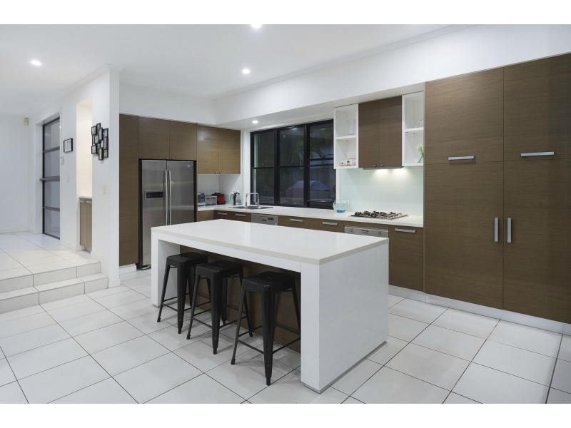 6019 Calardo Avenue, Hope Island QLD 4212