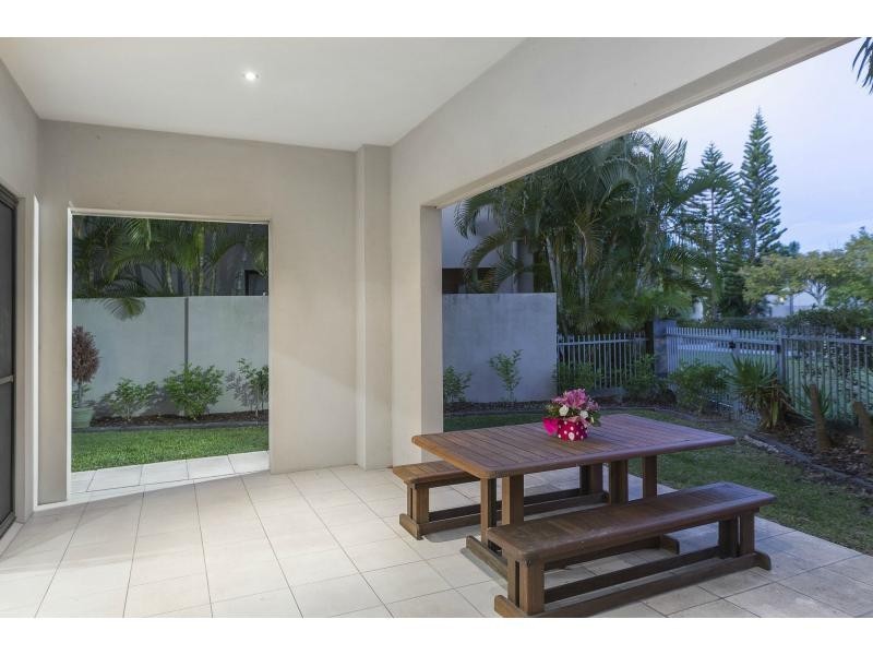 6019 Calardo Avenue, Hope Island QLD 4212
