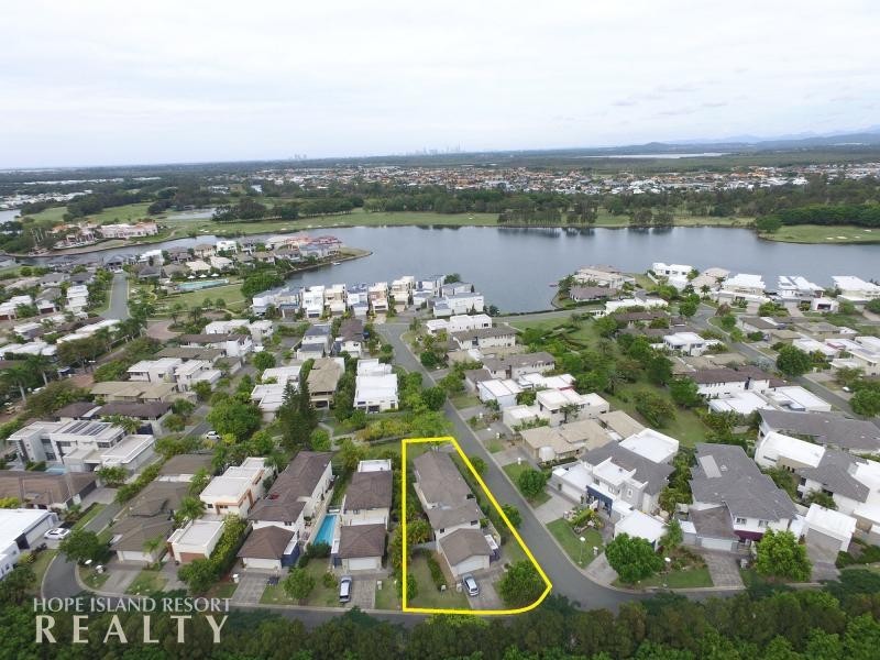 6019 Calardo Avenue, Hope Island QLD 4212