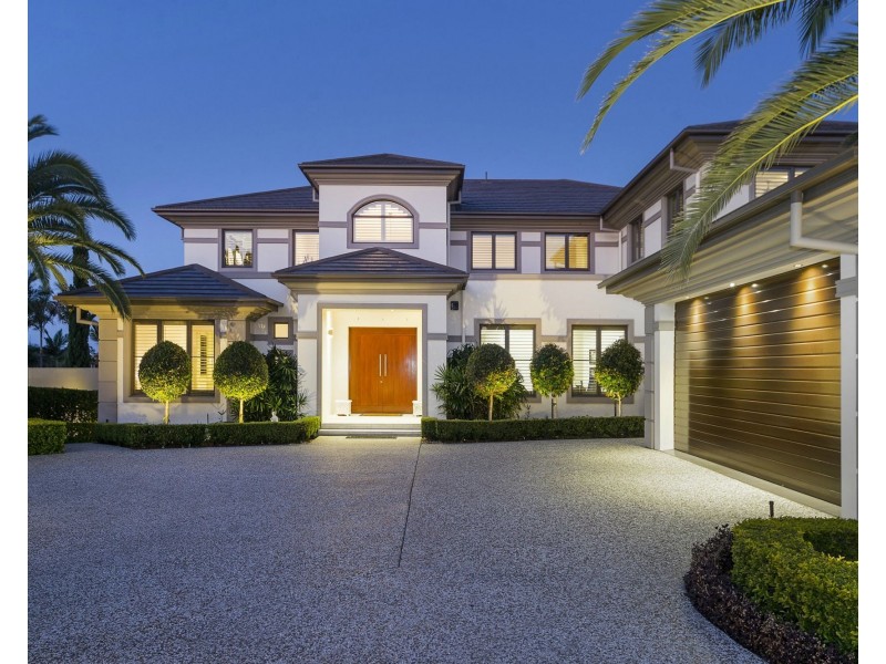 2595 Gracemere Circuit North, Hope Island QLD 4212