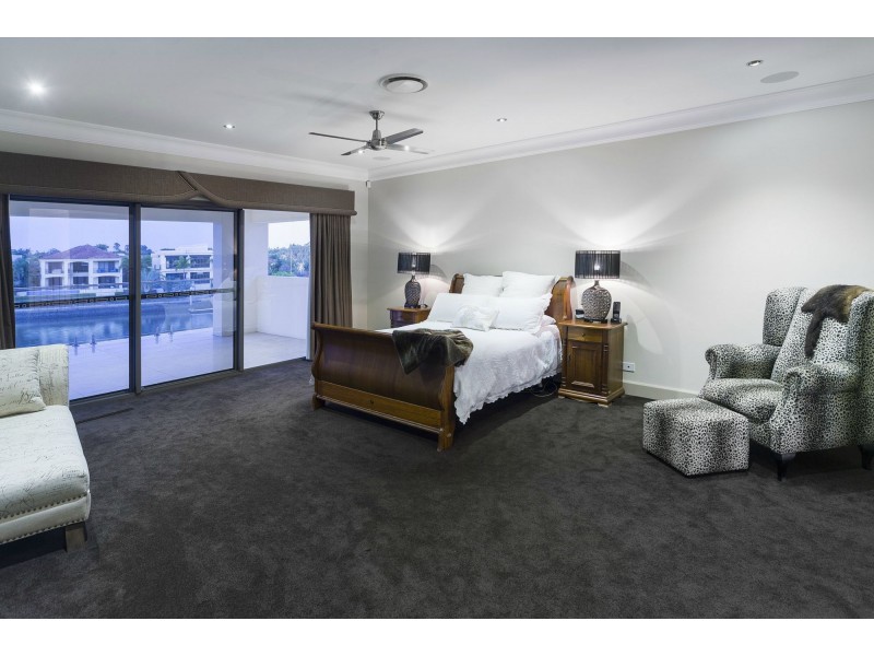 2595 Gracemere Circuit North, Hope Island QLD 4212