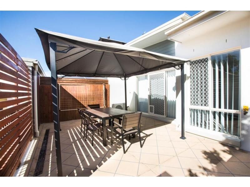 3/4 Maranoa Street, Coomera QLD 4209