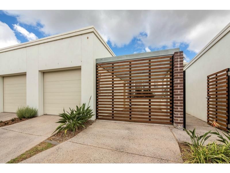 3/4 Maranoa Street, Coomera QLD 4209