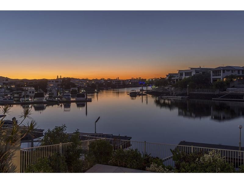 14 River Links Boulevard East, Helensvale QLD 4212